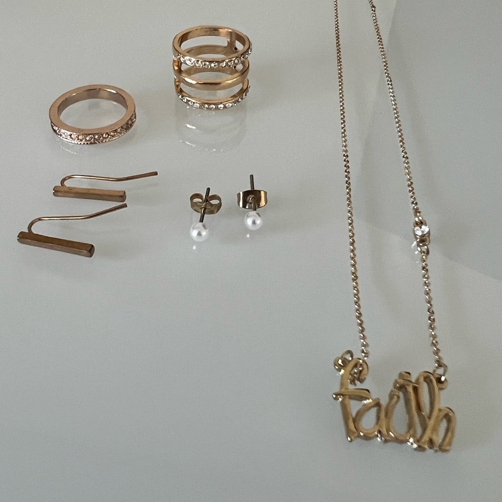 gold platted jewelry necklace, earrings, and rings - Picture 4 of 6